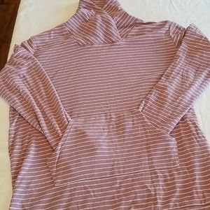 Weekend Top by Suzanne Betro